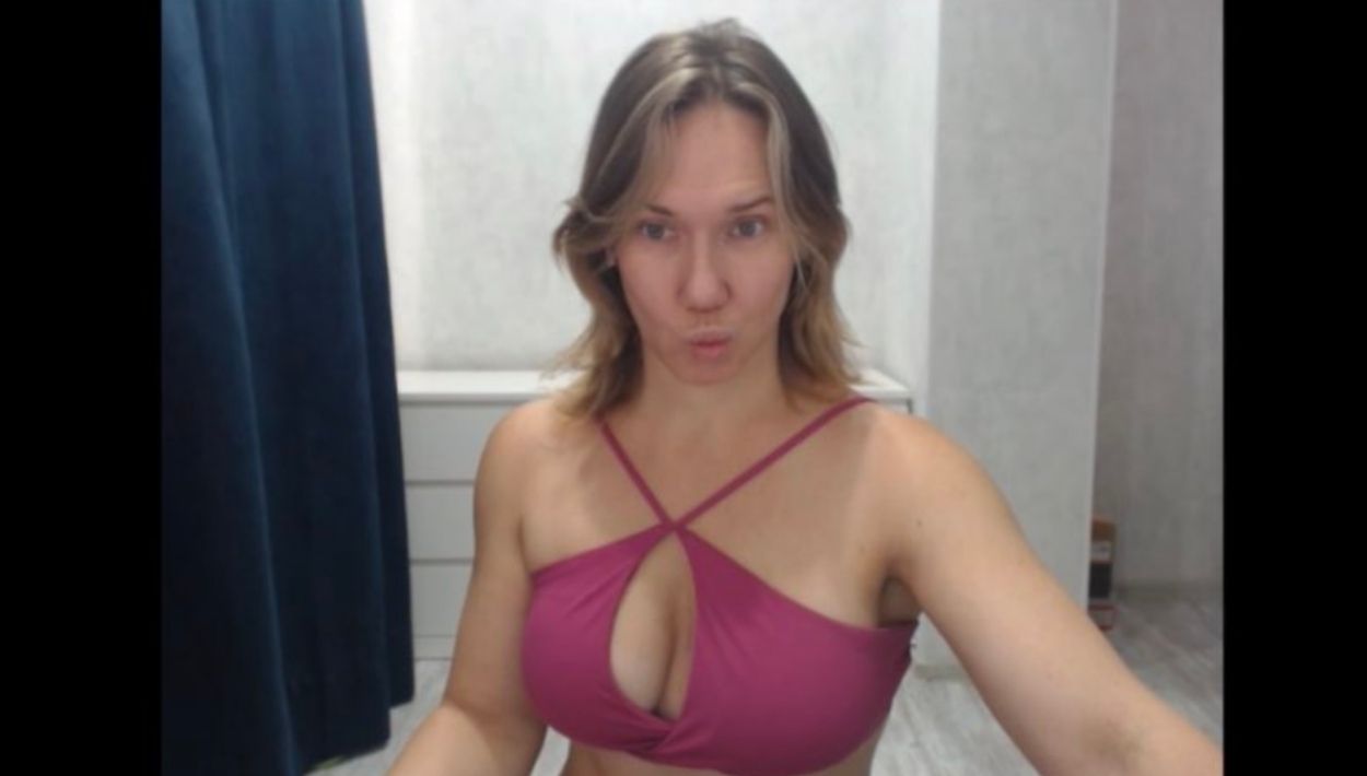 chaturbate milf cam